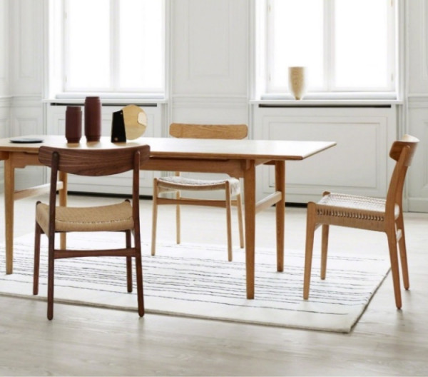 CH23 Wooden Dining Chair With Woven Seat | Coalesse